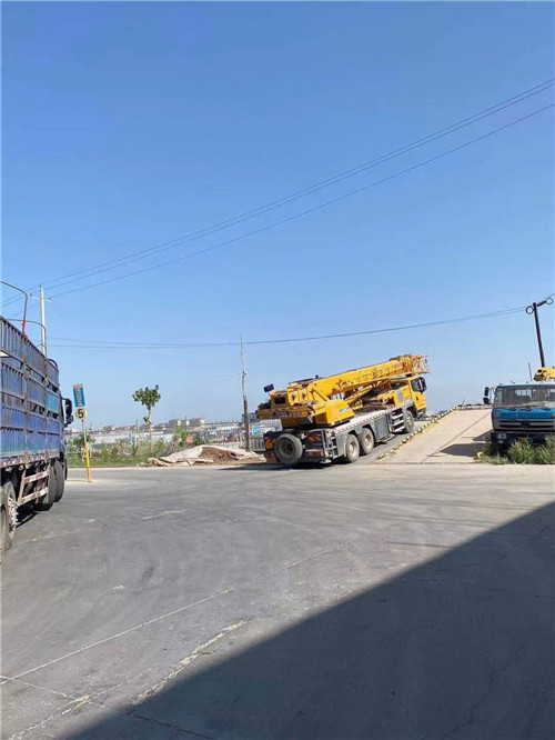 北流市25吨吊车的租赁价格大概是多少？