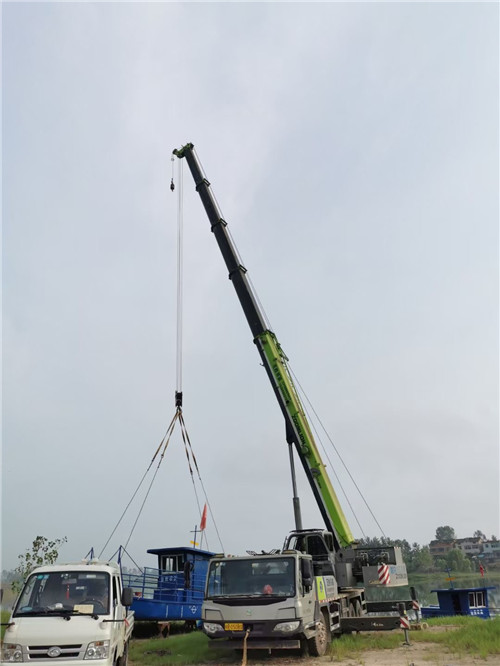 北流市桥梁建设吊装案例